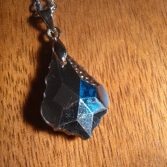 Mystic Color Crystal Baroque Brass Pendant Stainless Steel Necklace - Picture 10 of 16